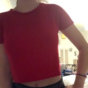 crop tee